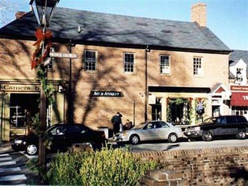 The Fife And Drum Inn Williamsburg Bagian luar foto